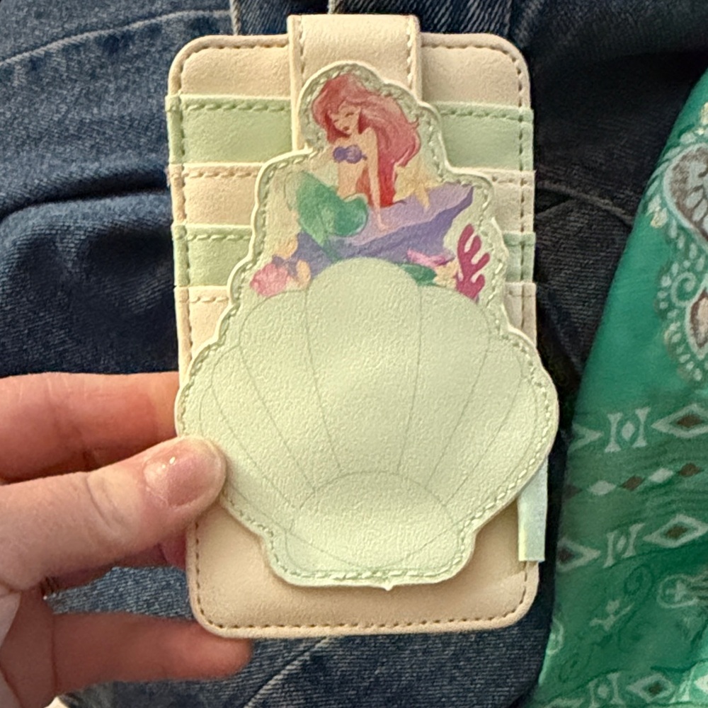 Little Mermaid Shell card wallet - Pastel Pink & Mint